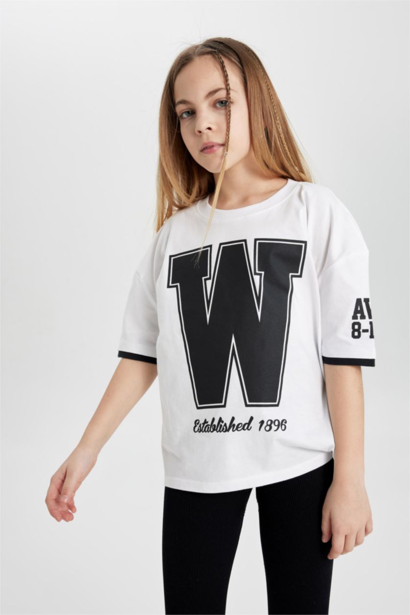 GIRLS & TEENS White Girl Oversize Fit Short Sleeve T-Shirt