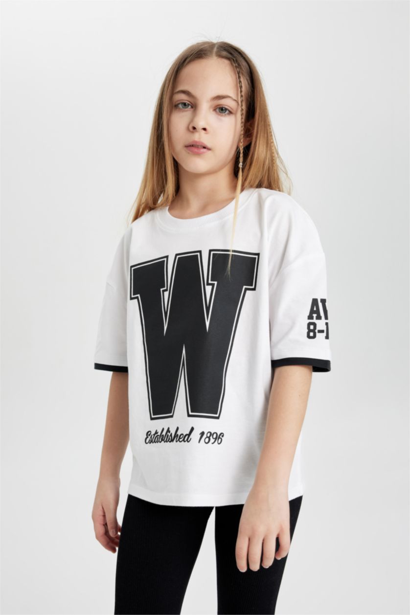 GIRLS & TEENS White Girl Oversize Fit Short Sleeve T-Shirt