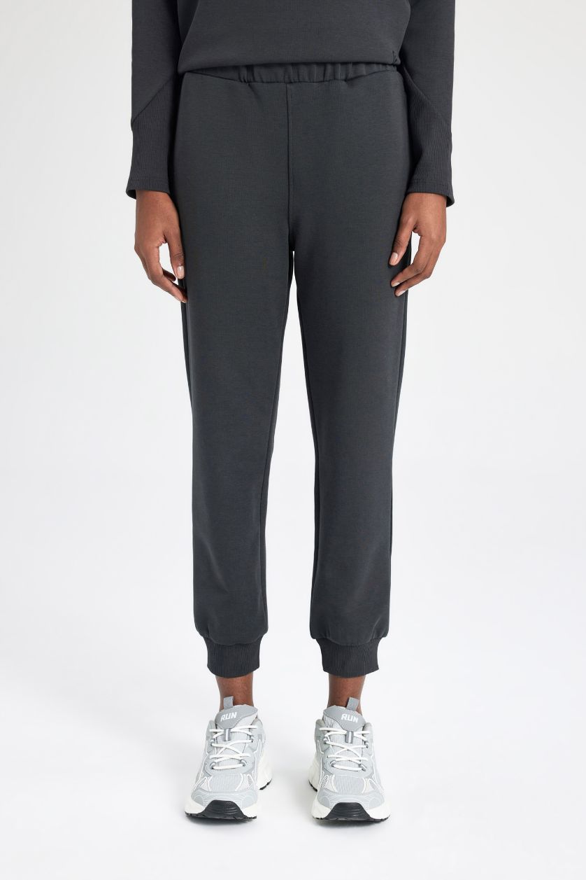 حريمي أنثرا بنطلون سويت بانتس قماش سكوبا قصة عادية بأستك من تحت