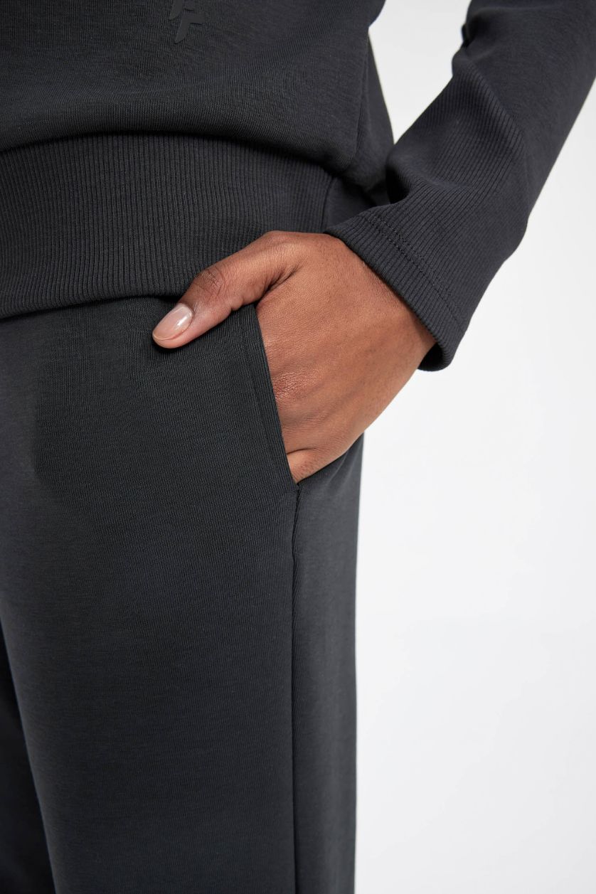 حريمي أنثرا بنطلون سويت بانتس قماش سكوبا قصة عادية بأستك من تحت