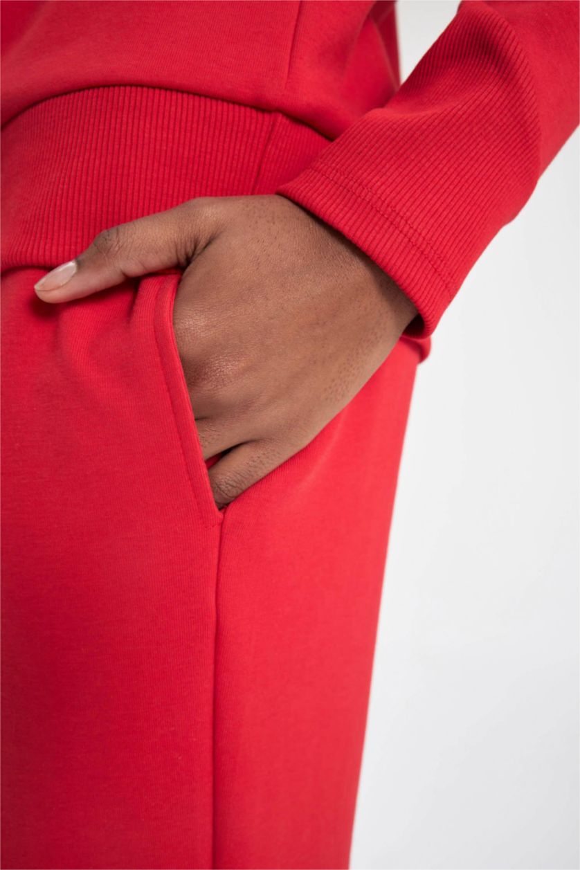 Kadın Kırmızı Jogger İnce Eşofman Altı Standart Fit Cepli Esnek Paça Skuba Dalgıç Kumaş Basic Düz