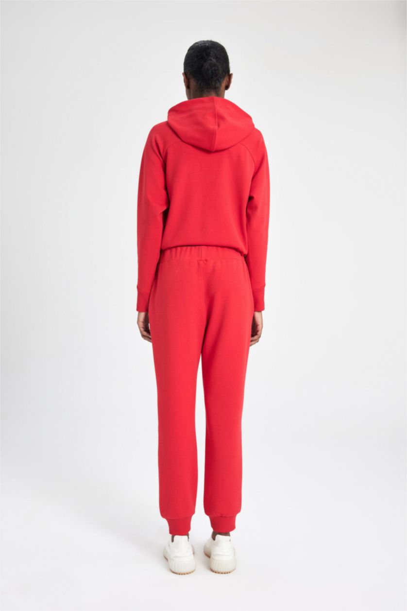 Kadın Kırmızı Jogger İnce Eşofman Altı Standart Fit Cepli Esnek Paça Skuba Dalgıç Kumaş Basic Düz