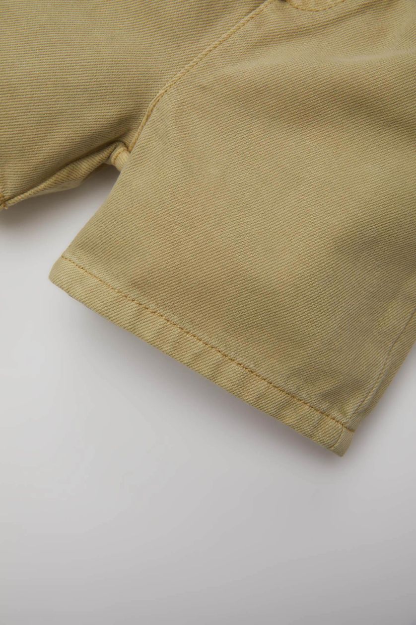 طفل صغير كاكي فاتح شورت جينز بيبي اولادي قصة عادية