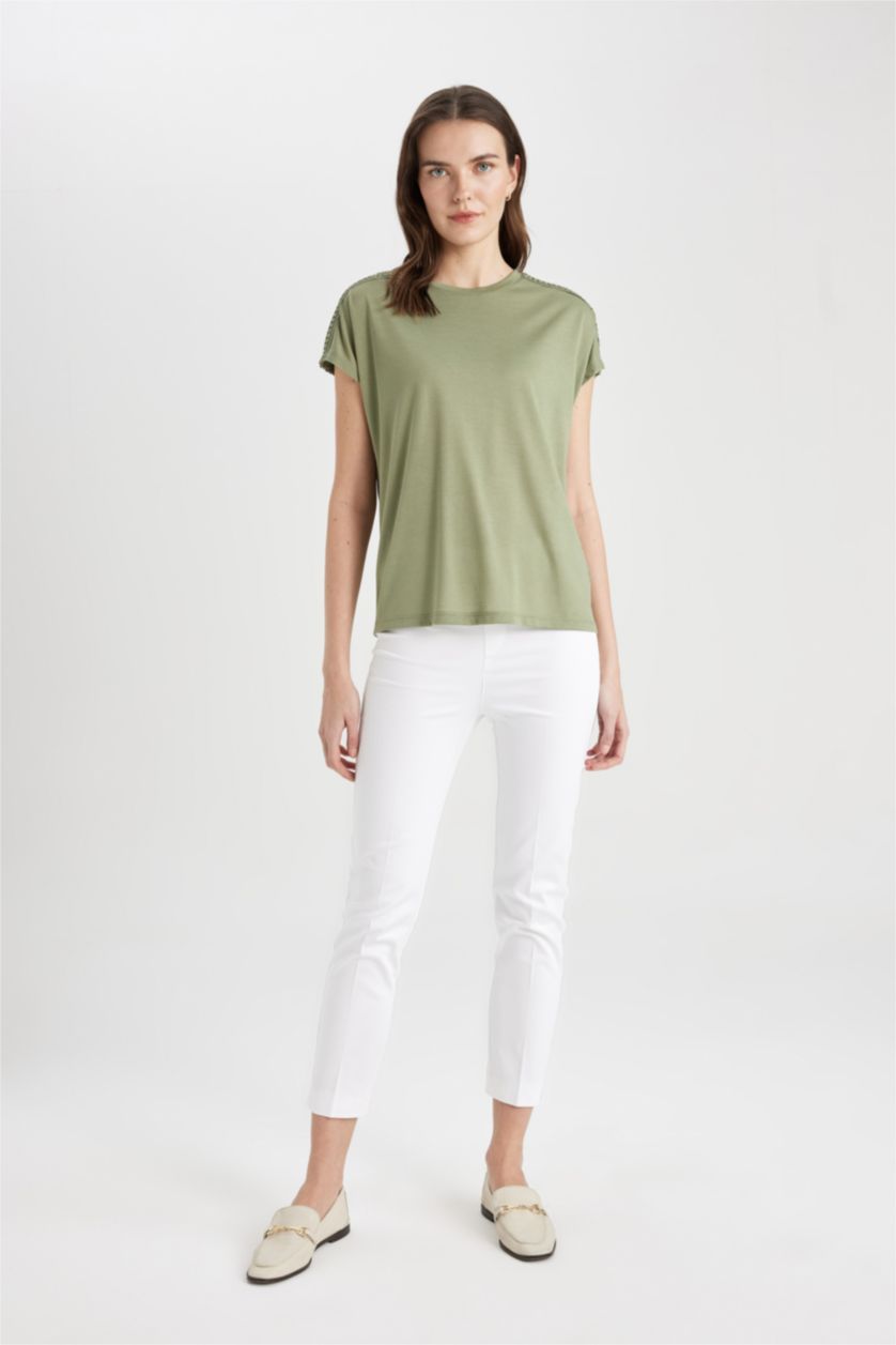Kadın Haki Bisiklet Yaka Kısa Kollu Tişört