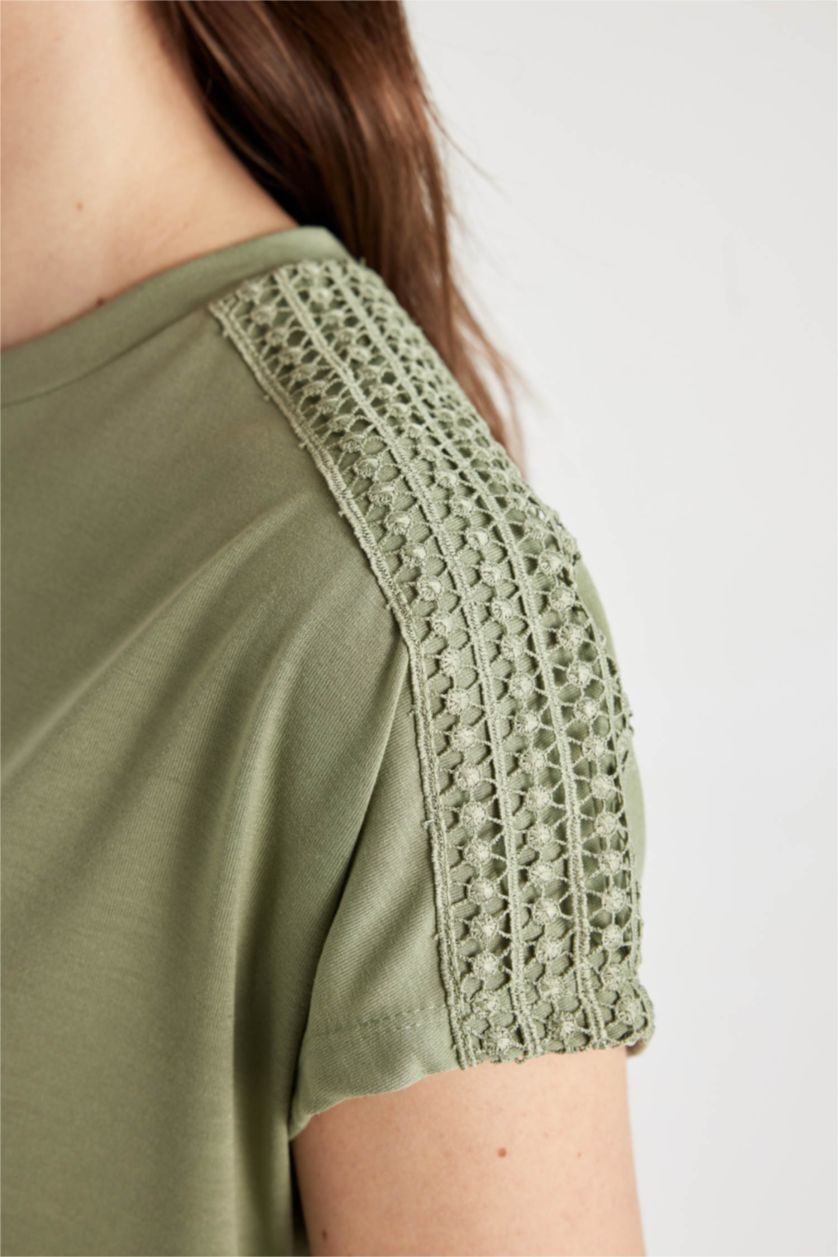 Kadın Haki Bisiklet Yaka Kısa Kollu Tişört