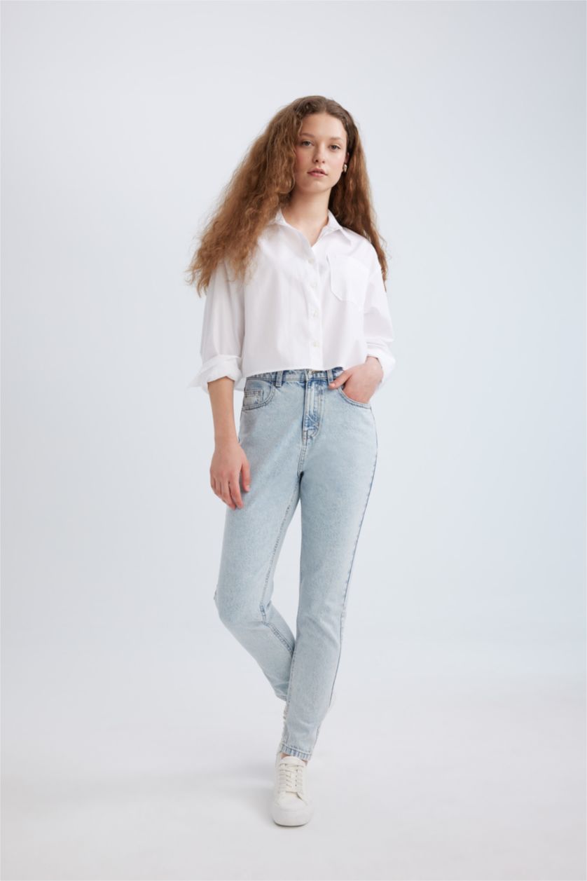 WOMAN Light Blue Mom Fit High Waist Ankle Length Jeans