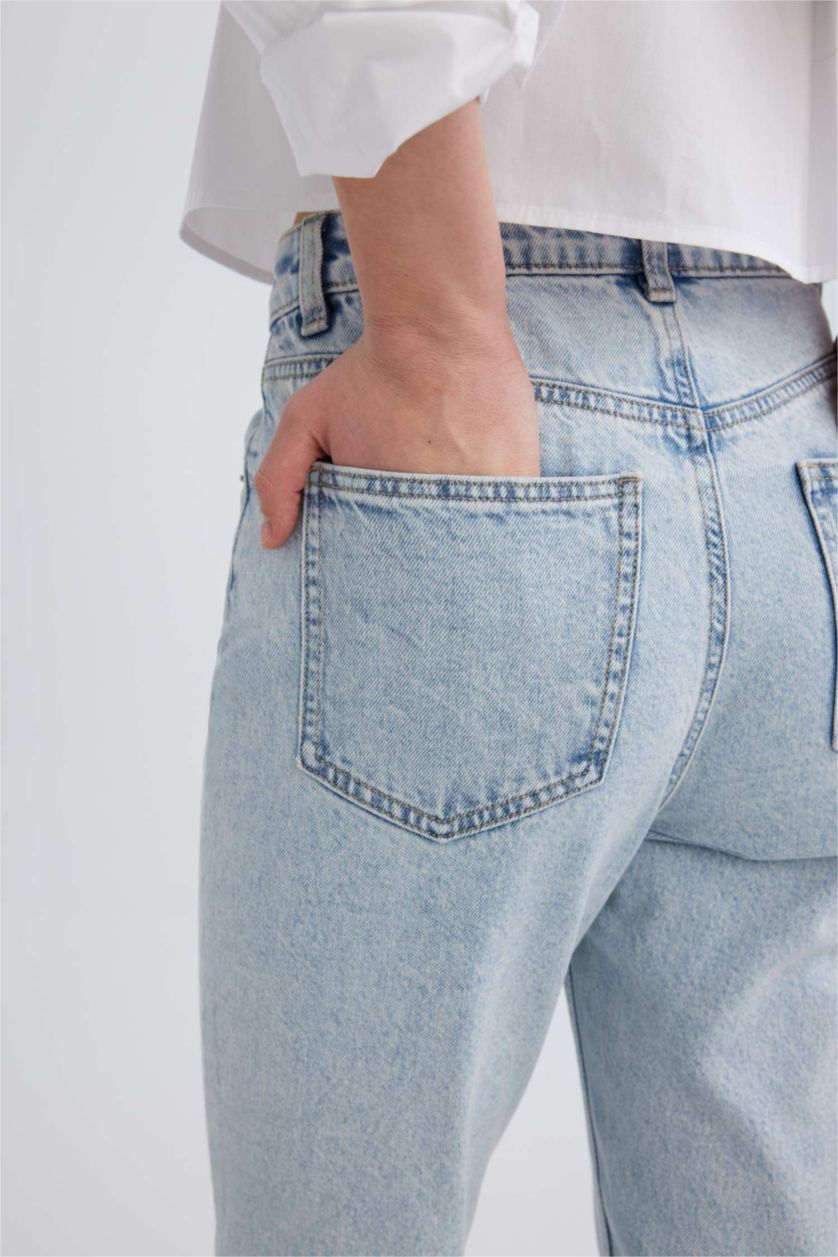 WOMAN Light Blue Mom Fit High Waist Ankle Length Jeans