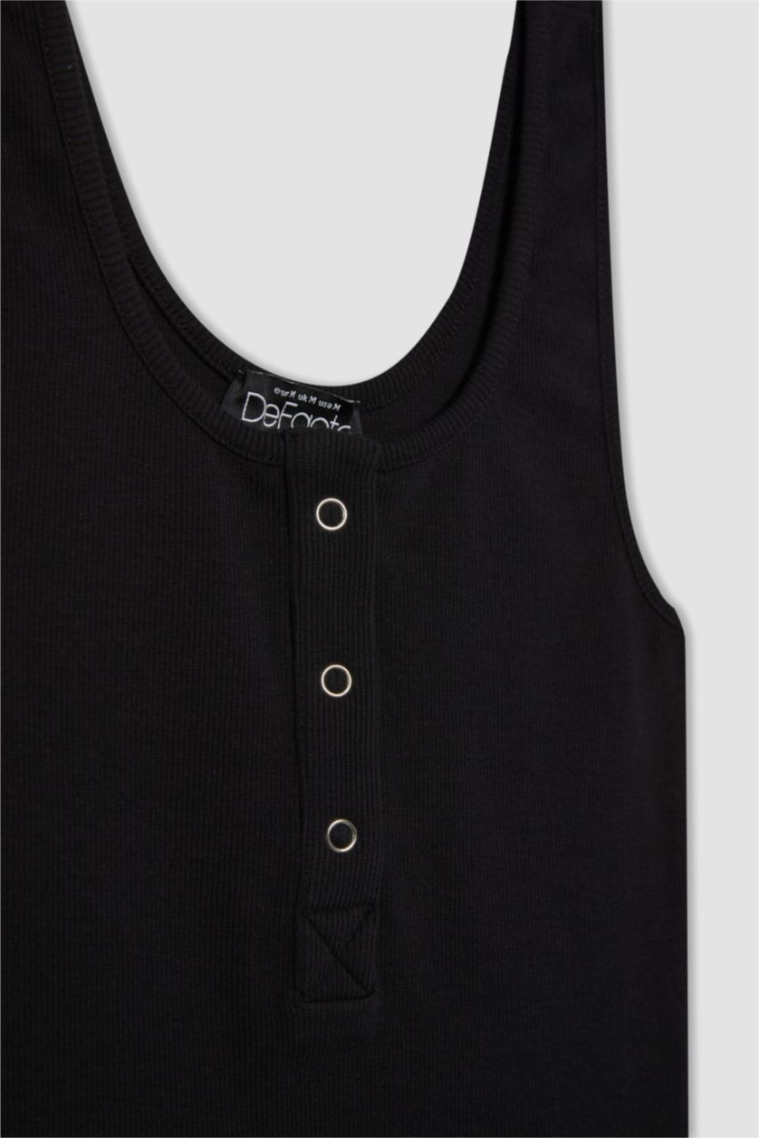 WOMAN Black Fitted U-Neck Ribbed Camisole Crop Top