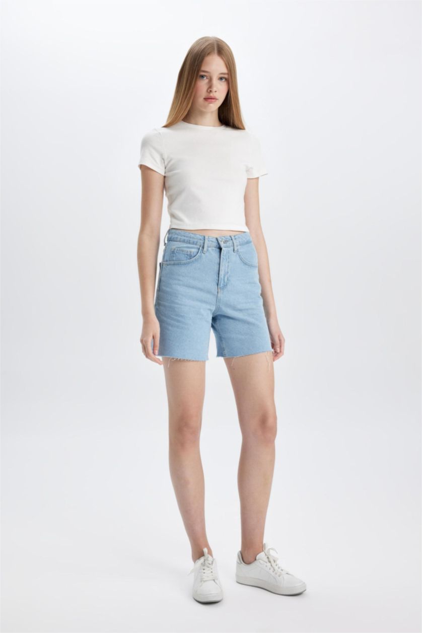 Woman Blue Denim High waist Cut Tip Shorts