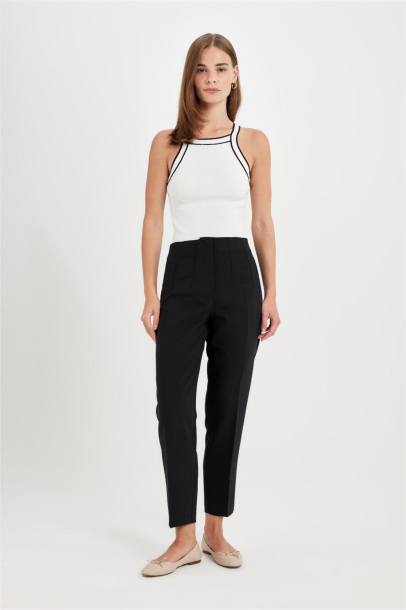 FEMME Noir Taille haute Coupe carotte