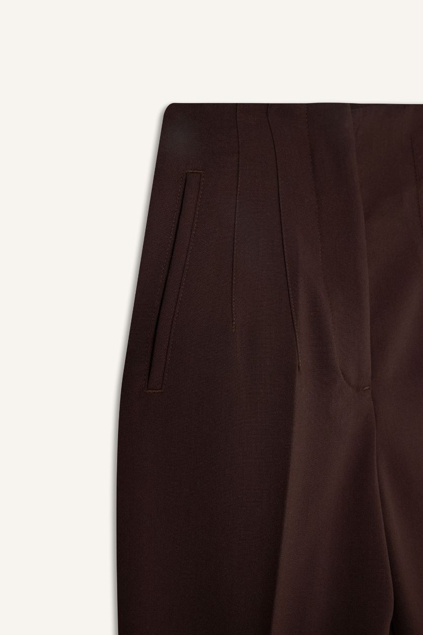 Woman Brown Carrot Fit Super Skinny Hem Zipper Trousers