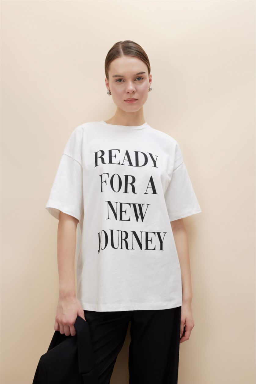 WOMAN White Oversize Fit  Crew Neck Printed T-Shirt