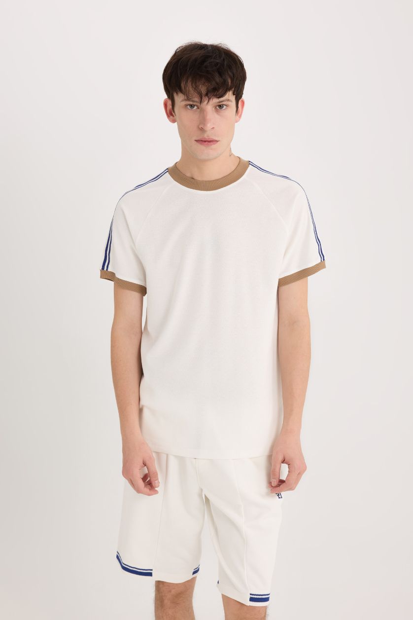 Man Ecru Regular Fit Crew Neck Pique Short Sleeve T-Shirt