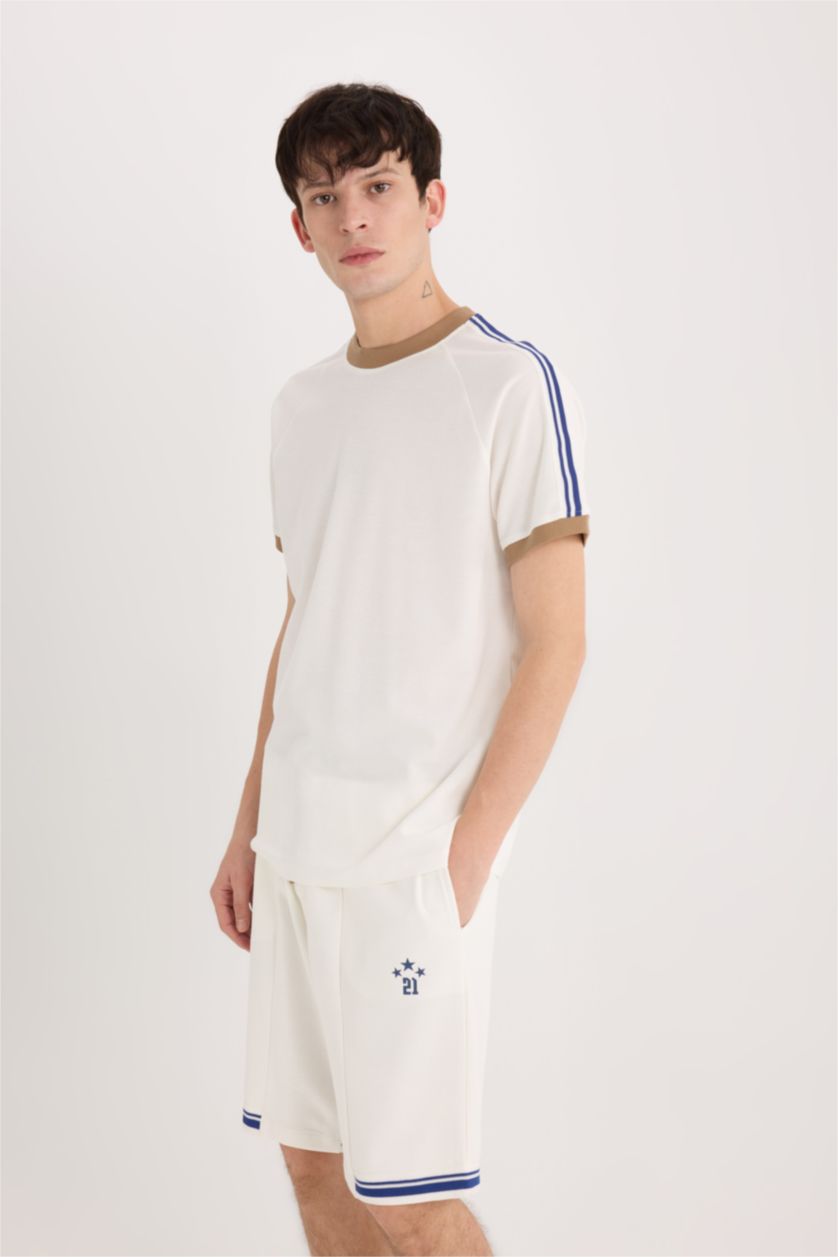 Man Ecru Regular Fit Crew Neck Pique Short Sleeve T-Shirt