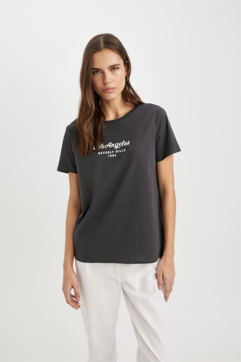 FEMME Anthracite T-Shirt coupe régulière à Manches Courtes à Col Rond et Effet Délavé