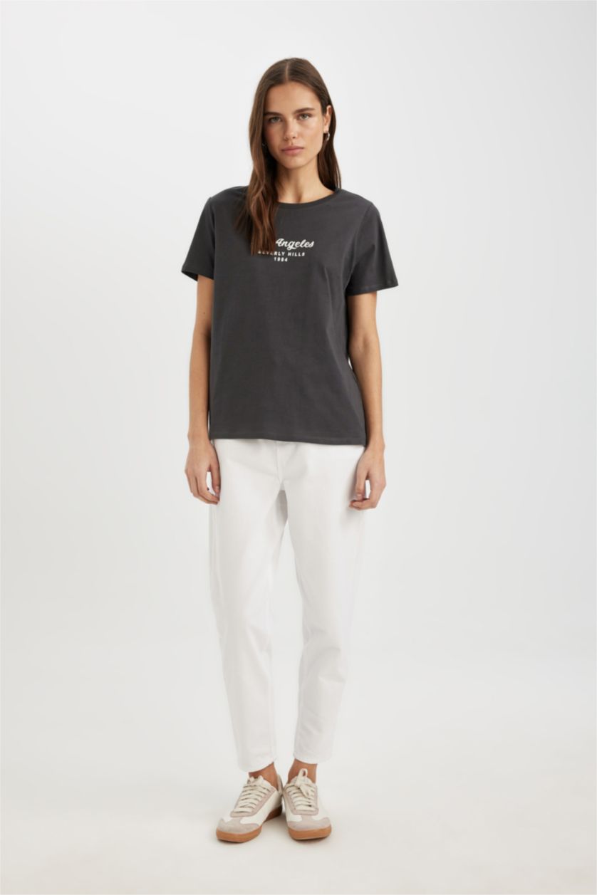 FEMME Anthracite T-Shirt coupe régulière à Manches Courtes à Col Rond et Effet Délavé