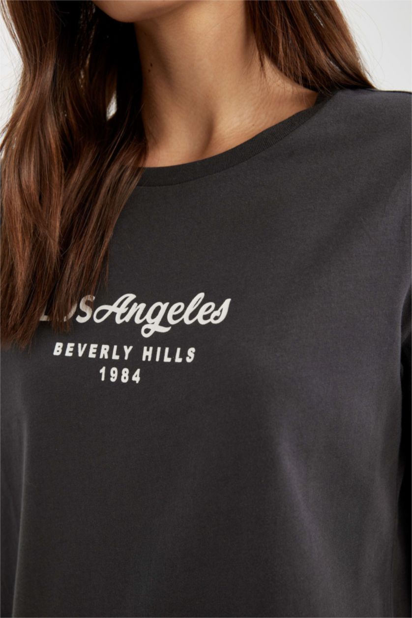 FEMME Anthracite T-Shirt coupe régulière à Manches Courtes à Col Rond et Effet Délavé