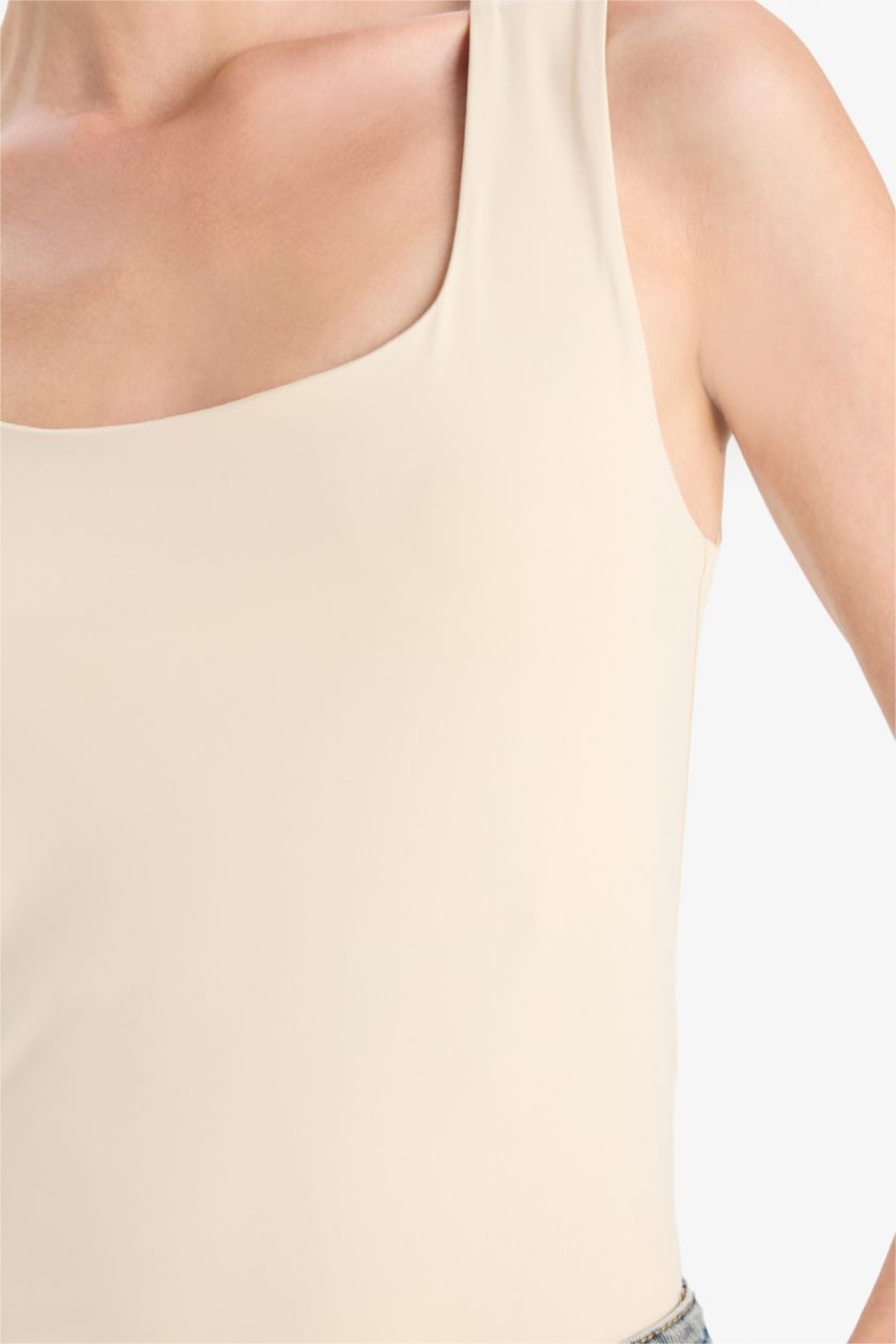 Kadın Kum Slım Fıt Basıc Düz Kare Yaka Atlet