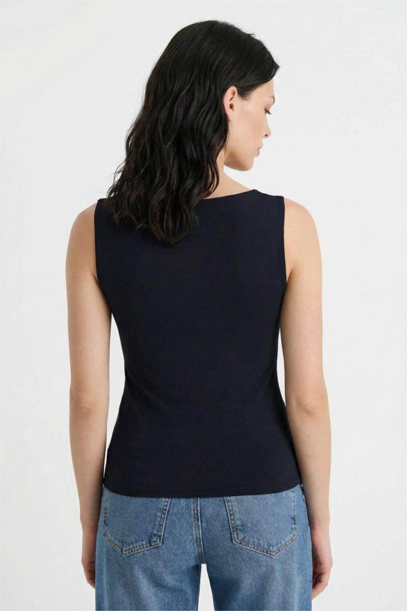 Woman Black Slim Fit Basic Square Collar Sleeveless Tank Top