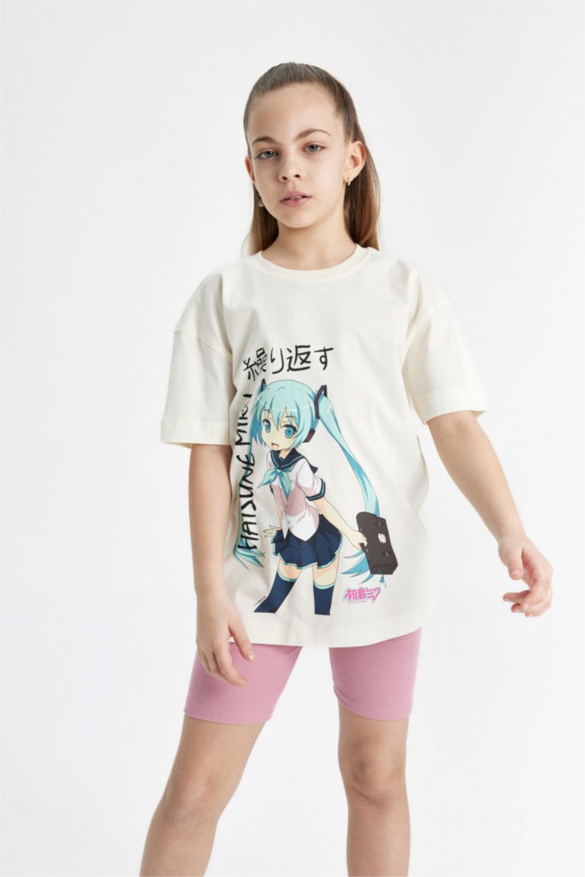 Girls & Teens Ecru Girl Hatsune Miku Oversize Fit Short Sleeve T-Shirt