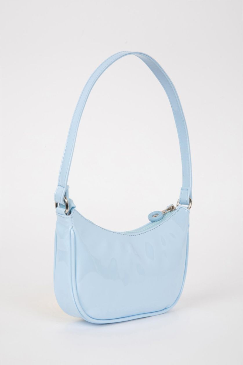 بناتي أزرق فاتح شنطة كروس بودي بناتي قماش لامع أزرق