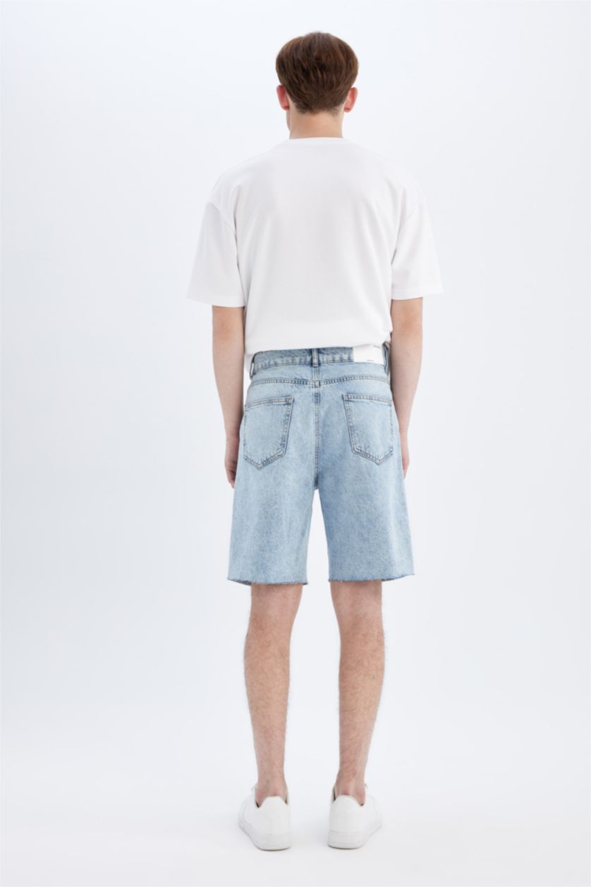 رجال أزرق فاتح شورت جينز قصة فضفاضة