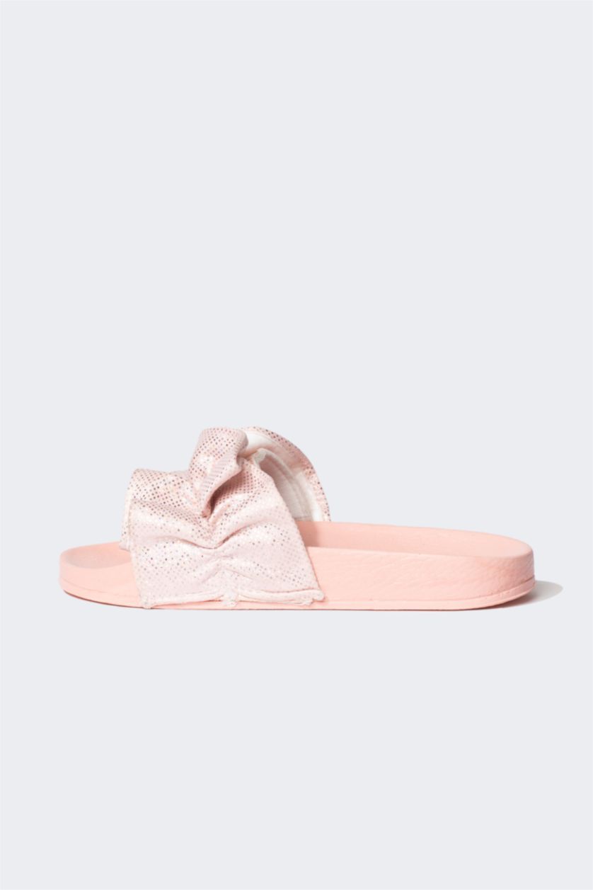 GIRLS & TEENS Pink Girl Flip Flops