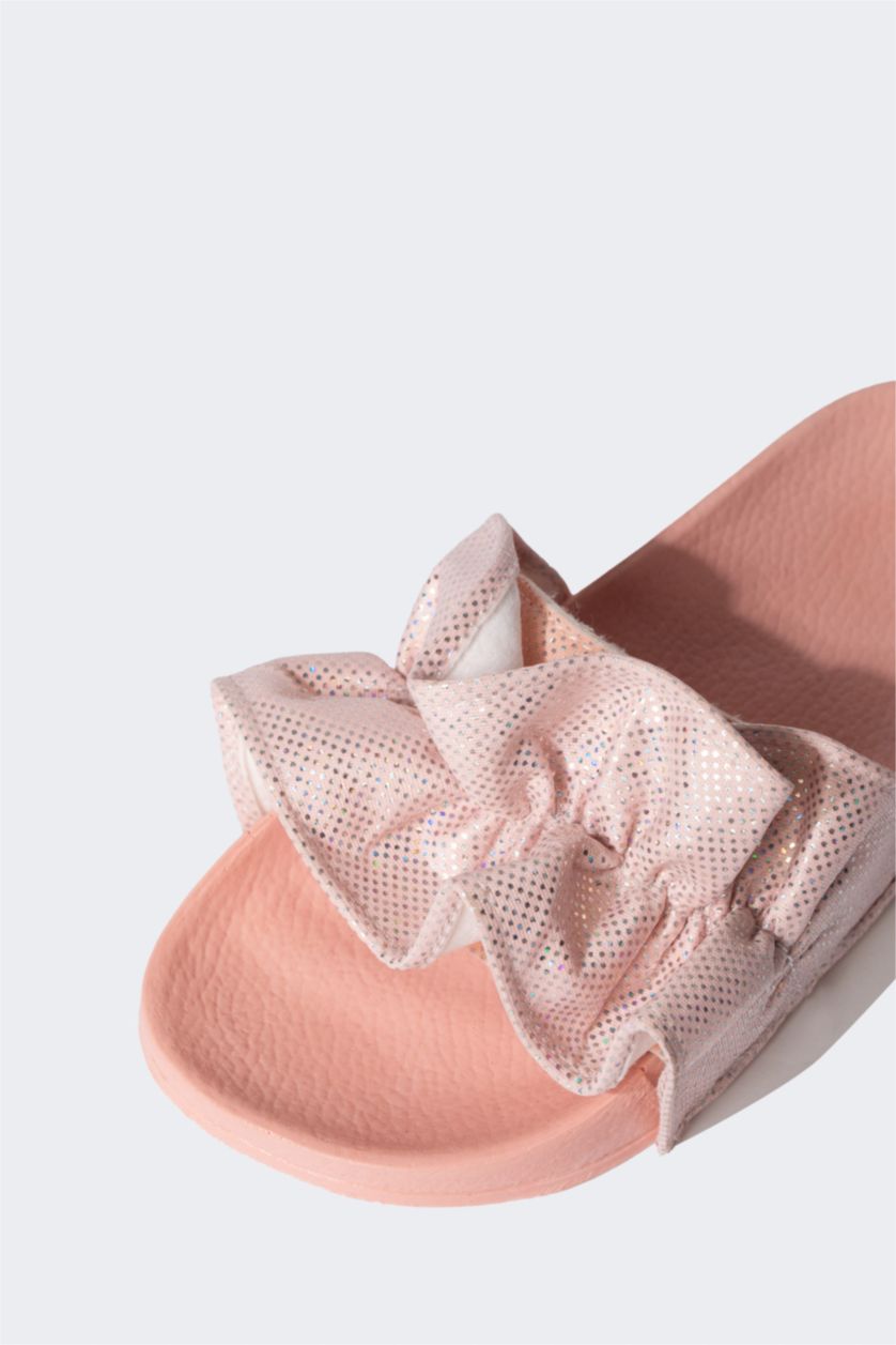 GIRLS & TEENS Pink Girl Flip Flops