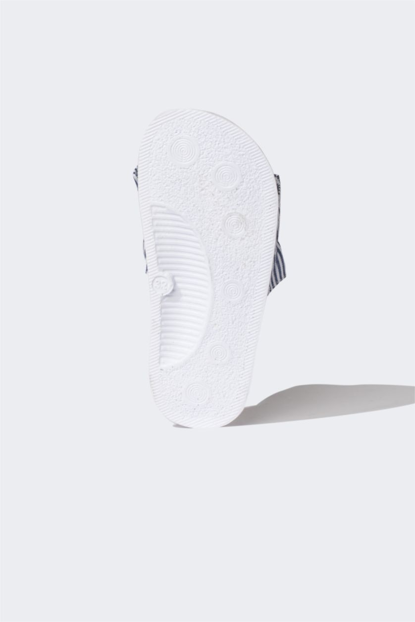 GIRLS & TEENS NAVY Girls Flat Sole Single Band Slippers