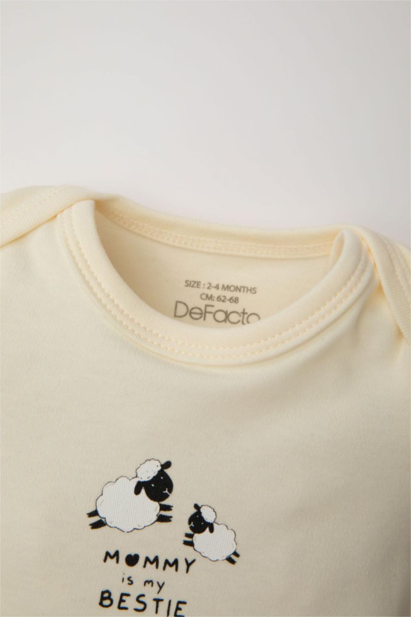 Erkek Bebek Ekru Erkek Bebek 3'lü Takım Desenli Uzun Kollu Tulum Kısa Kollu Çıtçıtlı Body Mama Önlüğü