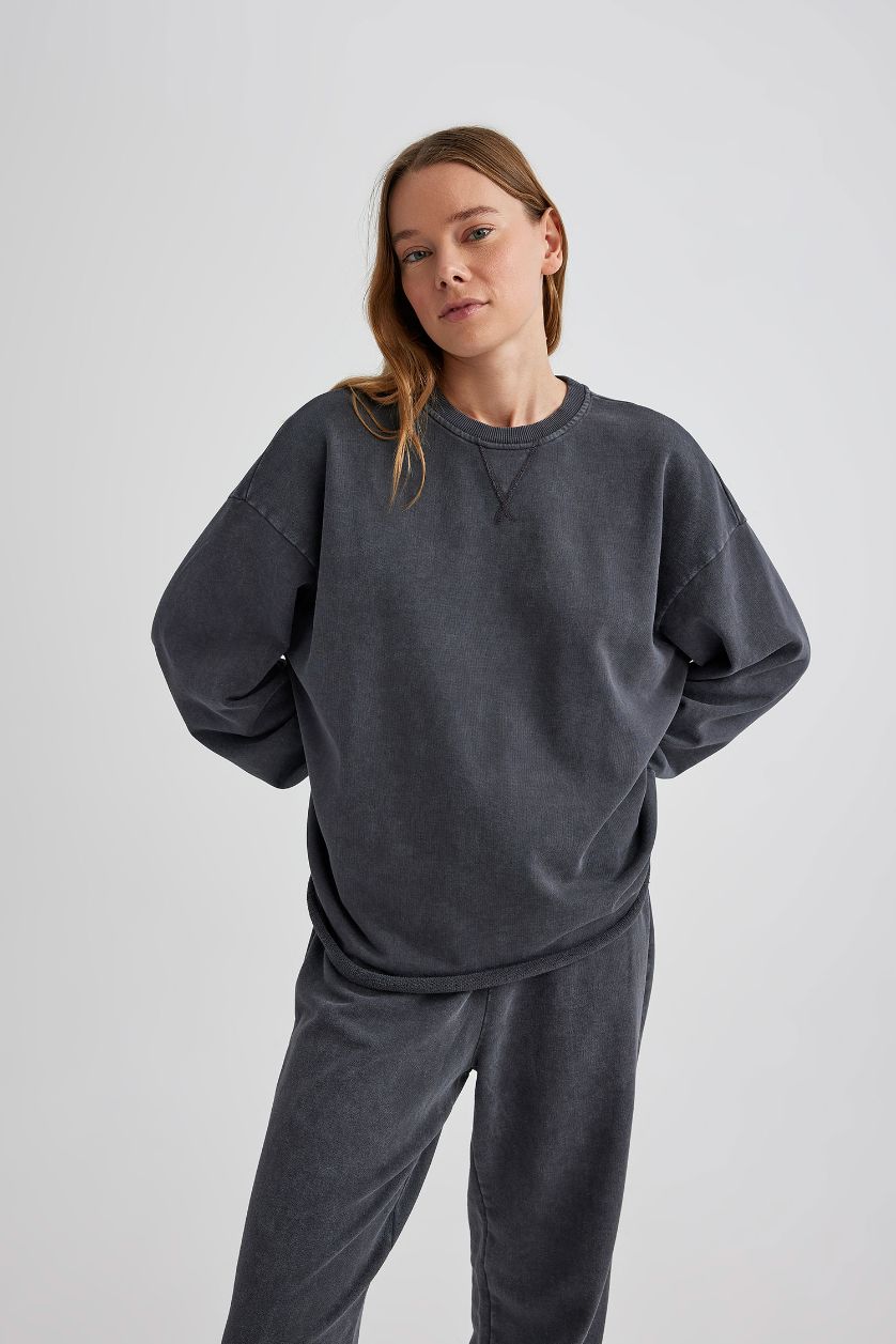 FEMME Anthracite Sweatshirt Coupe Relax à Col Rond à effet décoloré