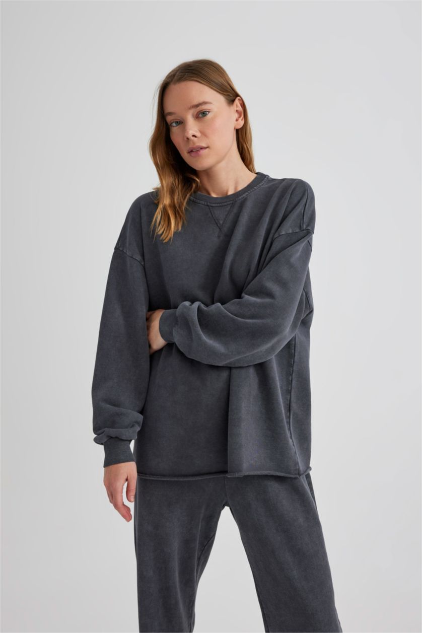 FEMME Anthracite Sweatshirt Coupe Relax à Col Rond à effet décoloré