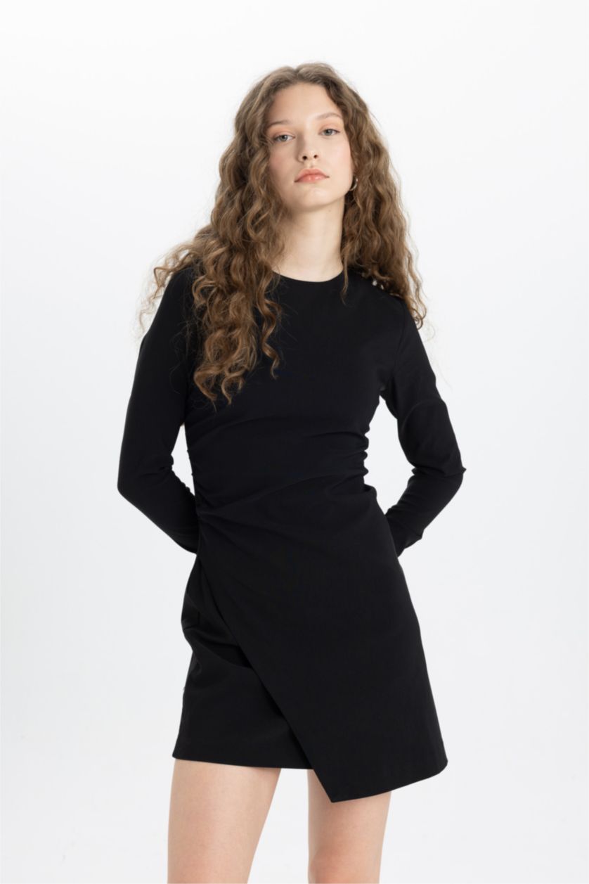 حريمي أسود فستان قصير نص كم بياقة قارب