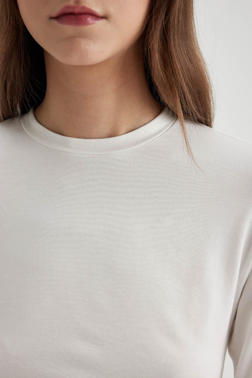 Woman Ecru Basic Long Sleeve T-Shirt Tunic