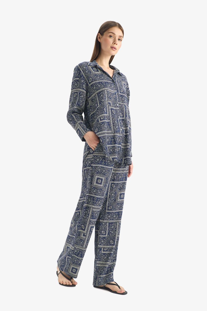 Kadın Lacivert Regular Fit Şal Desenli Viskon Plaj Pantolonu