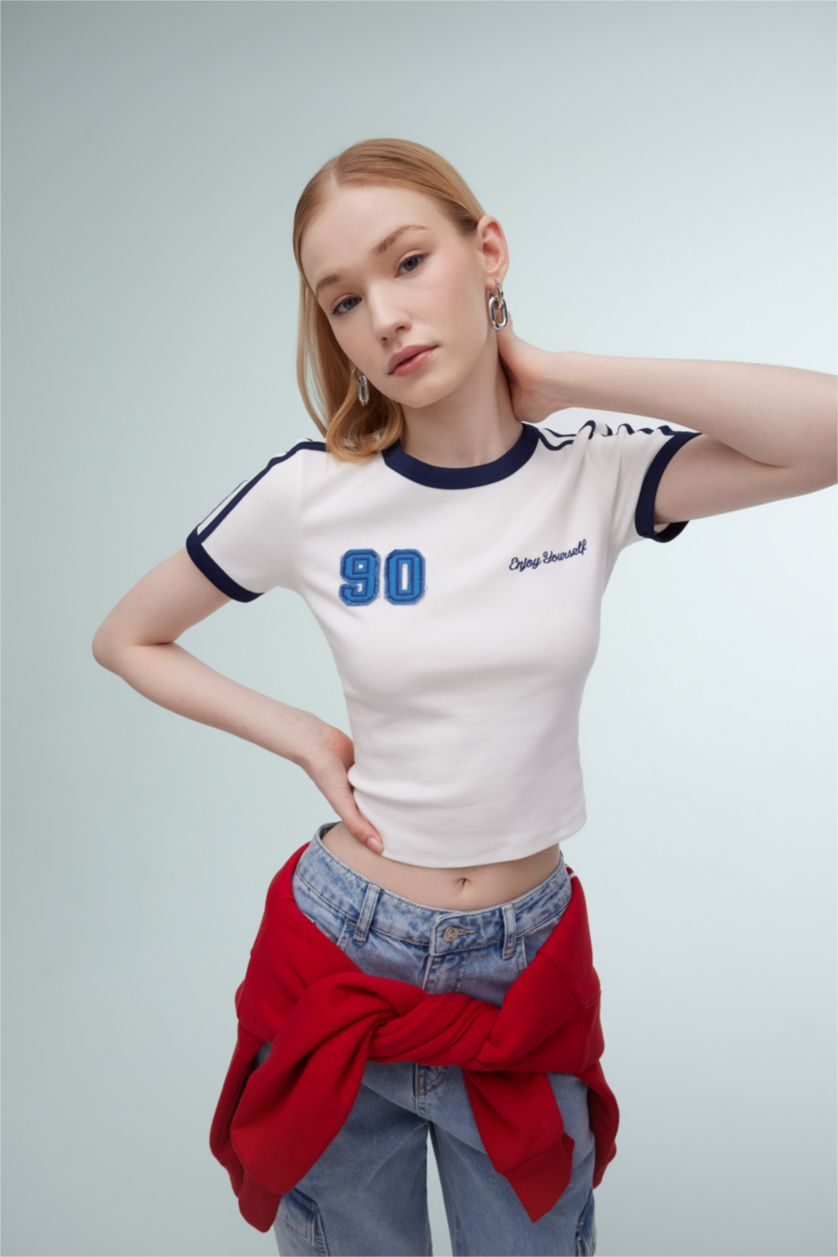 Woman White Fitted Modal Short Sleeve T-Shirt