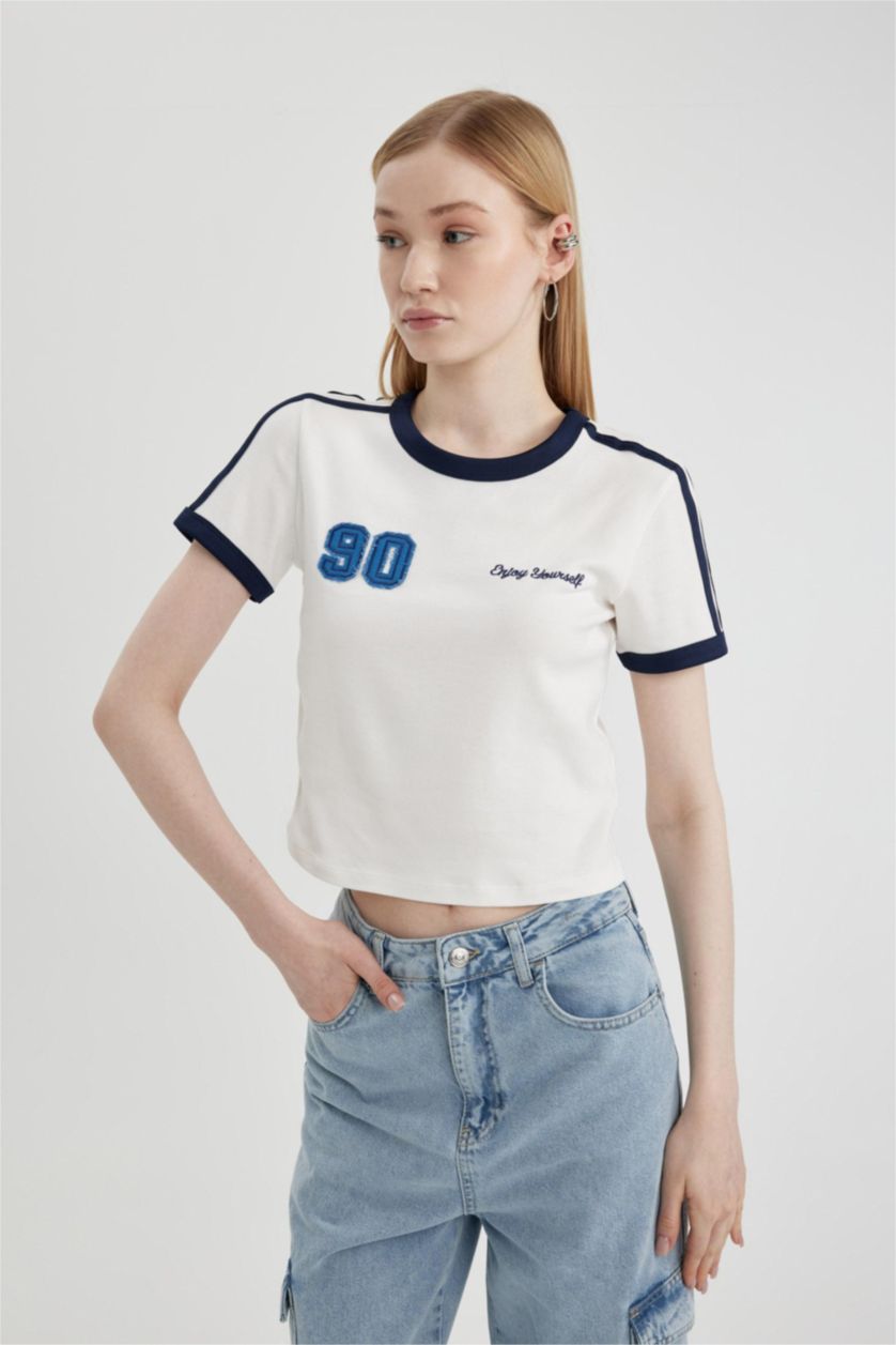 Woman White Fitted Modal Short Sleeve T-Shirt