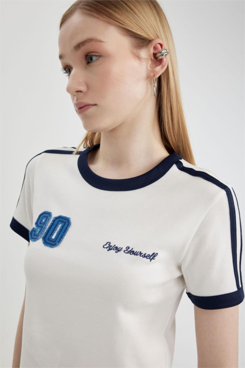 Woman White Fitted Modal Short Sleeve T-Shirt