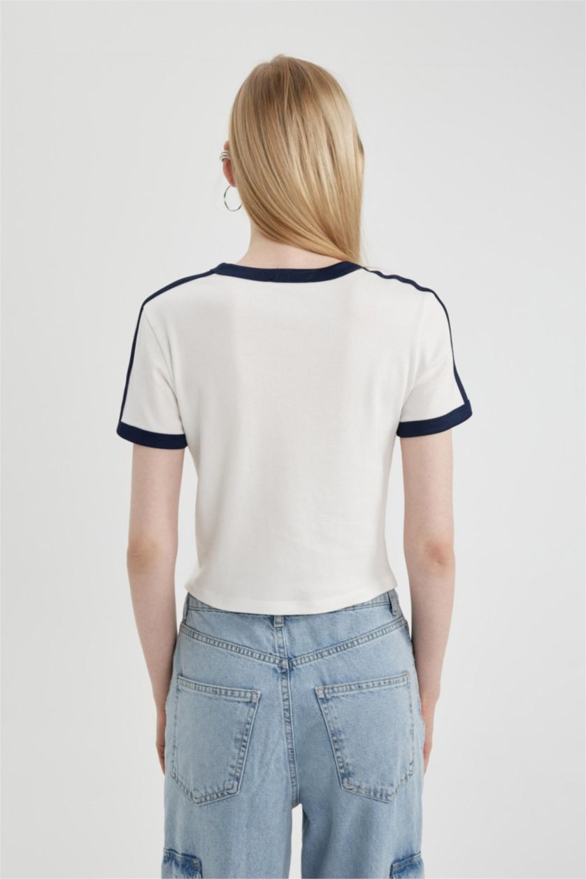 Woman White Fitted Modal Short Sleeve T-Shirt