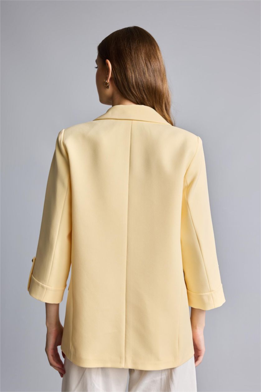 Woman Light Yellow Oversize Fit Blazer