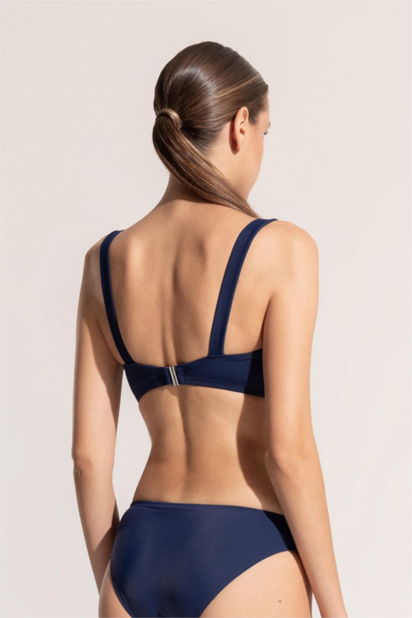 Kadın Lacivert Ayje x DeFacto Tokalı Bikini Üstü