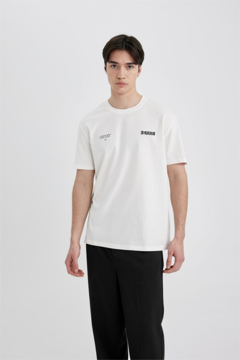 Erkek Ekru %100 Pamuk Regular Fit Bisiklet Yaka Sırt Baskılı Kısa Kollu Tişört