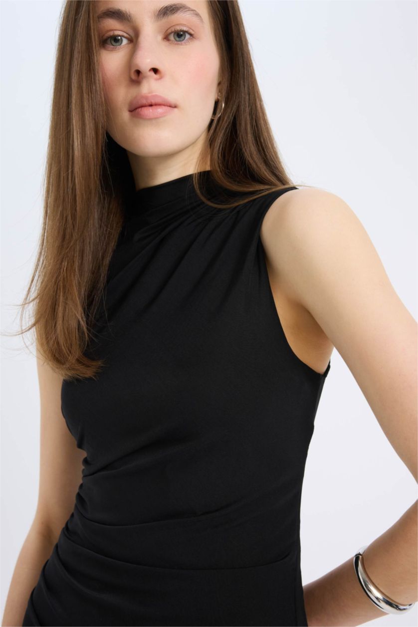 Kadın Siyah Bodycon Vücudu Saran Yarım Balıkçı Yaka Basic Düz Tül Kolsuz Maxi  Abiye Elbise