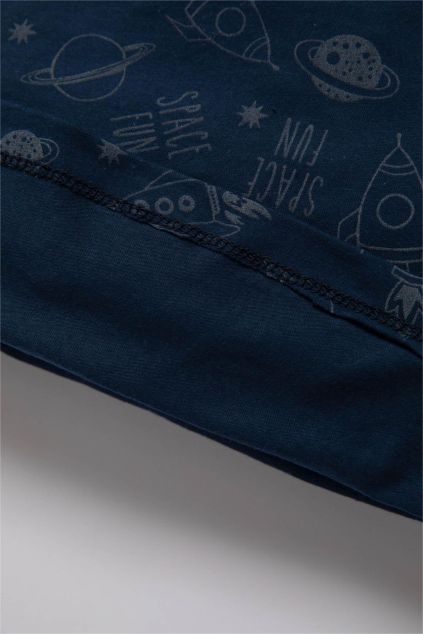 Erkek Bebek Lacivert Erkek Bebek Pijama Takım Desenli Karanlıkta Parlayan Penye Kısa Kollu Üst Beli Lastikli Şort Alt