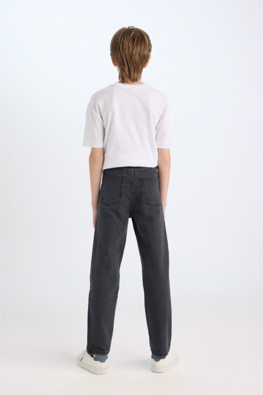 أولادي أنثرا بنطلون جينز اولادي قصة فضفاضة ورجل عادية أنثرا