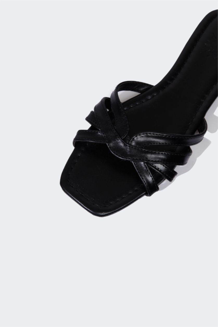 WOMAN Black Woman Flat Sole Slip On Faux Leather Slippers