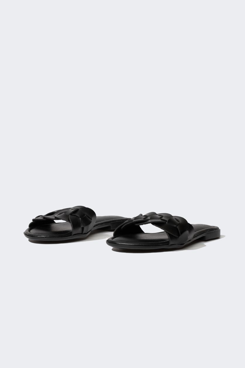 Woman Black Woman Flat Sole Single Strap Faux Leather Slippers