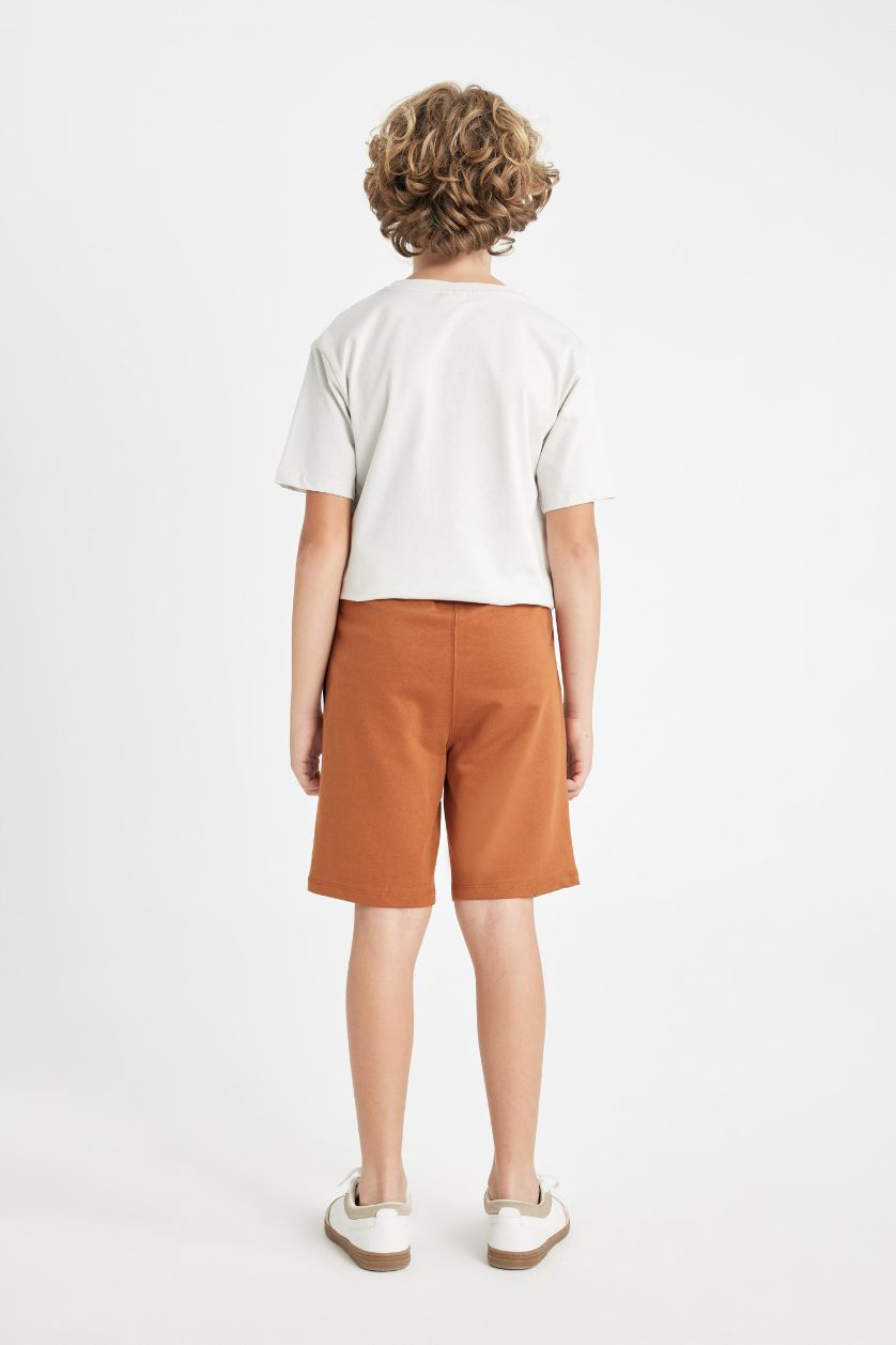 أولاد جملي شورت ولادي قماش رقيق قصة عادية