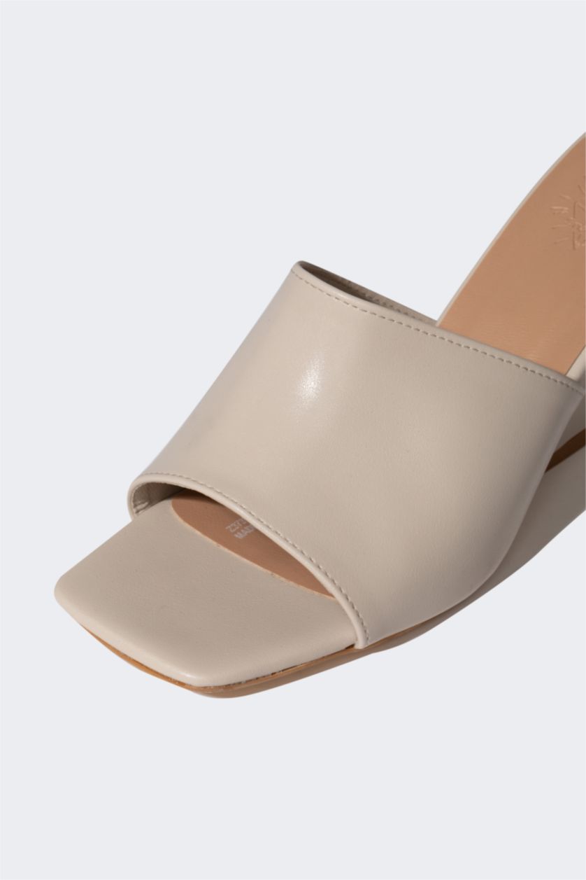 Woman Beige Woman High Sole Single Strap Faux Leather Slippers