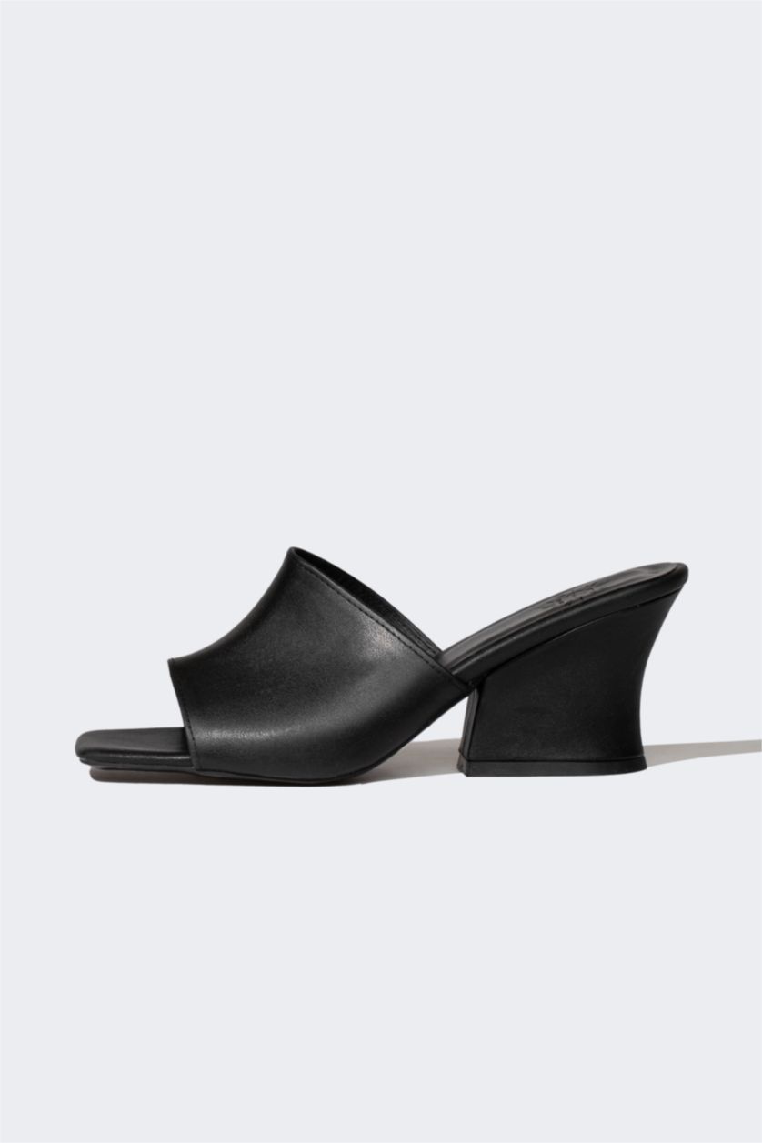 Kadın Siyah Kadın Yüksek Taban Tek Bantlı Suni Deri Topuklu Terlik